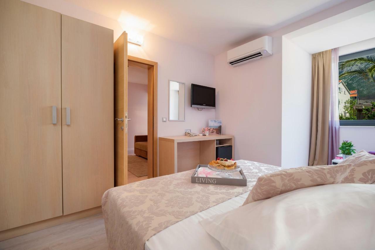 Hotel Maritimo ماكارسكا المظهر الخارجي الصورة