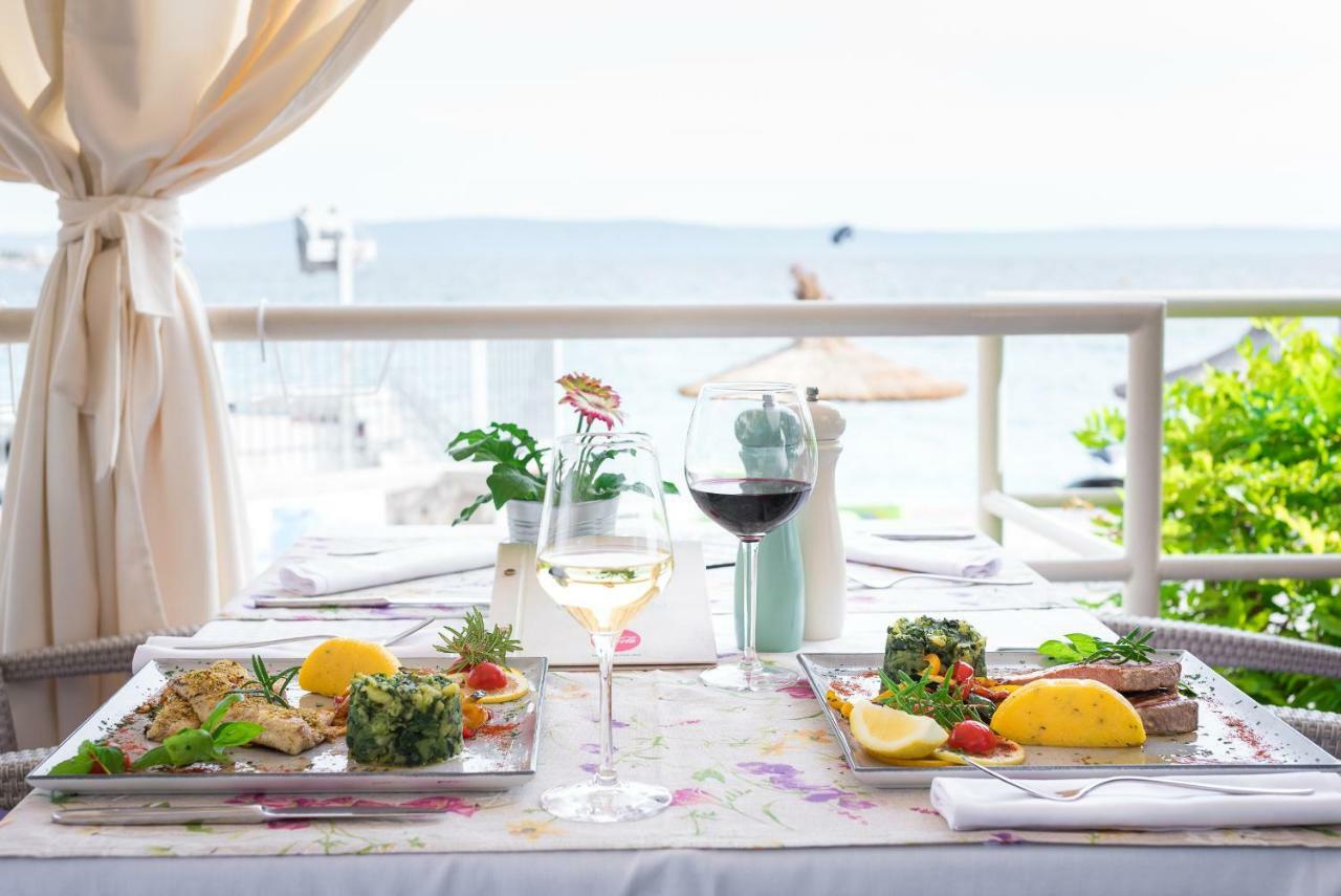 Hotel Maritimo ماكارسكا المظهر الخارجي الصورة